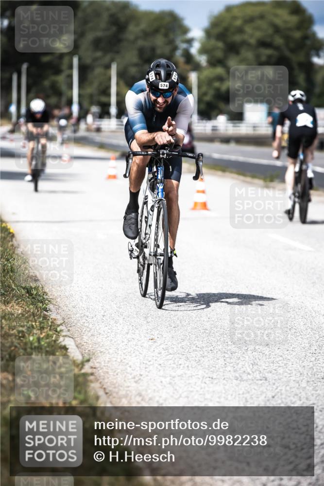 16.08.2026 - KN Förde Triathlon 2026 H.Heesch http://msf.ph/oto/9982238 16.08.2026 12:54:07 Radfahren 505, 545, 574 meine-sportfotos.de