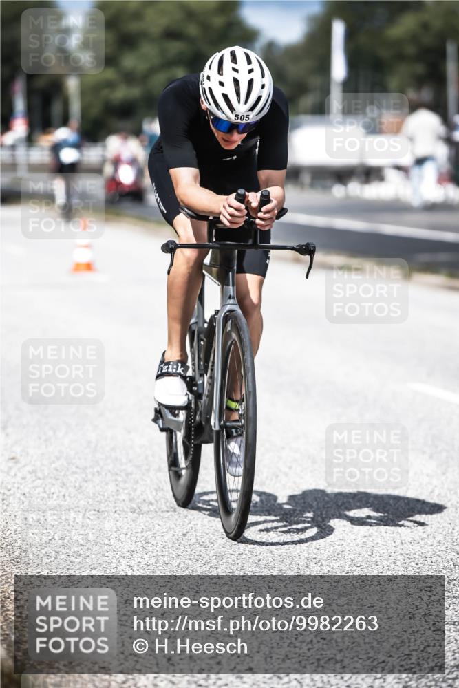 16.08.2026 - KN Förde Triathlon 2026 H.Heesch http://msf.ph/oto/9982263 16.08.2026 12:54:10 Radfahren 505, 545, 574 meine-sportfotos.de