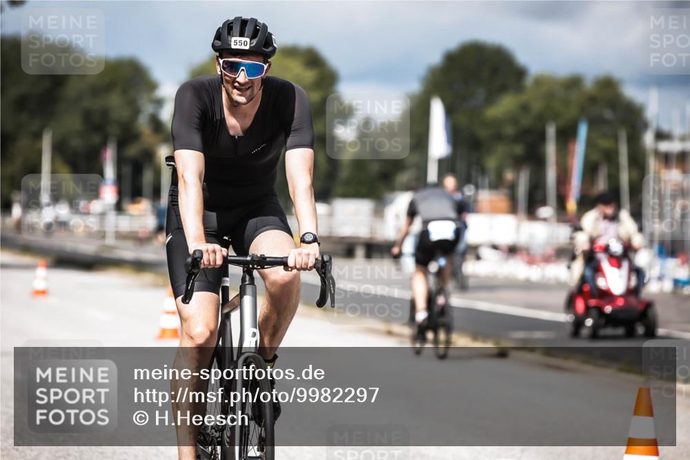 16.08.2026 - KN Förde Triathlon 2026 H.Heesch http://msf.ph/oto/9982297 16.08.2026 12:54:17 Radfahren 508, 550, 703 meine-sportfotos.de