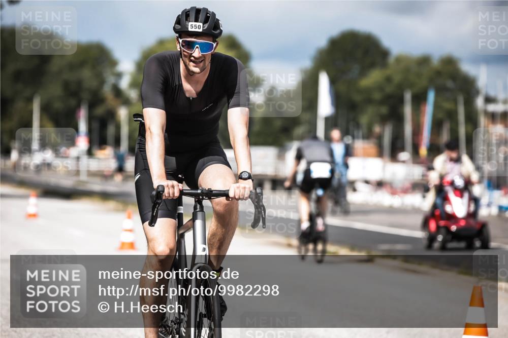 16.08.2026 - KN Förde Triathlon 2026 H.Heesch http://msf.ph/oto/9982298 16.08.2026 12:54:17 Radfahren 508, 550, 703 meine-sportfotos.de