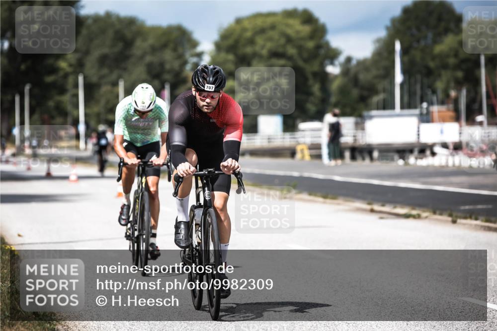 16.08.2026 - KN Förde Triathlon 2026 H.Heesch http://msf.ph/oto/9982309 16.08.2026 12:54:32 Radfahren 518, 539, 591, 702, 707 meine-sportfotos.de
