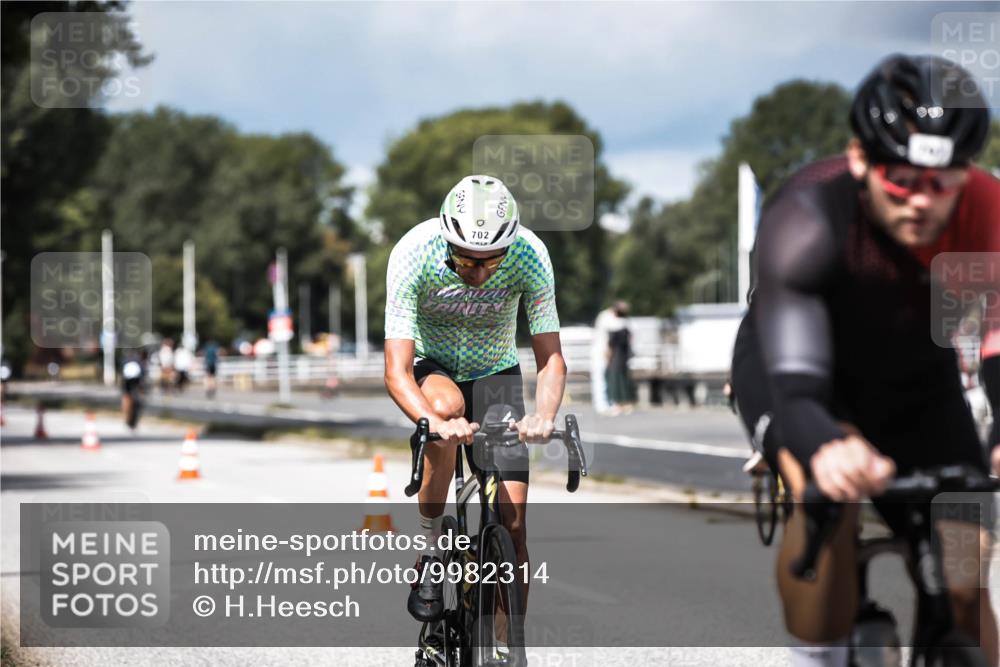 16.08.2026 - KN Förde Triathlon 2026 H.Heesch http://msf.ph/oto/9982314 16.08.2026 12:54:33 Radfahren 539, 583, 591, 702, 707 meine-sportfotos.de