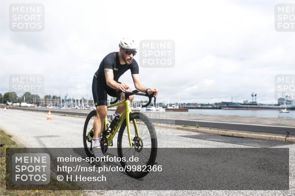 16.08.2026 - KN Förde Triathlon 2026 H.Heesch http://msf.ph/oto/9982366 16.08.2026 11:31:27 Radfahren 306 meine-sportfotos.de