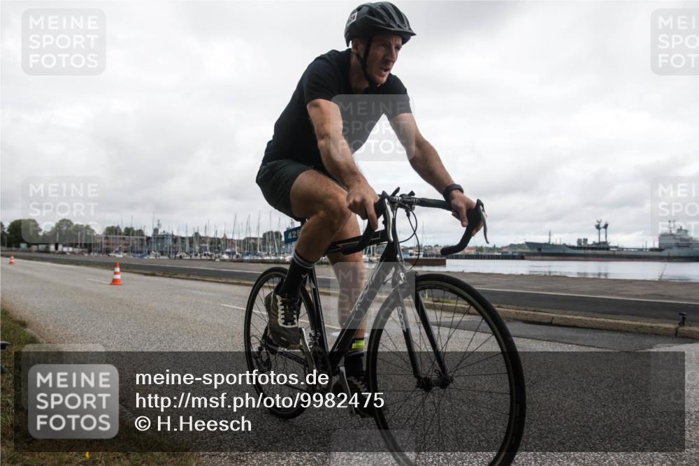 16.08.2026 - KN Förde Triathlon 2026 H.Heesch http://msf.ph/oto/9982475 16.08.2026 11:38:40 Radfahren 416, 426, 802 meine-sportfotos.de