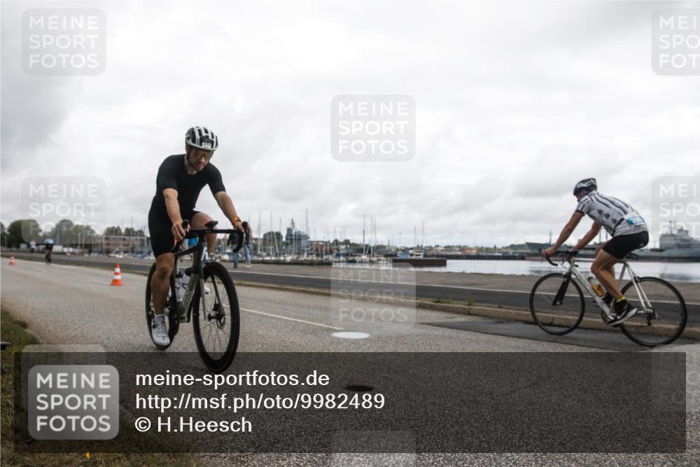 16.08.2026 - KN Förde Triathlon 2026 H.Heesch http://msf.ph/oto/9982489 16.08.2026 11:39:53 Radfahren 347, 396, 404 meine-sportfotos.de