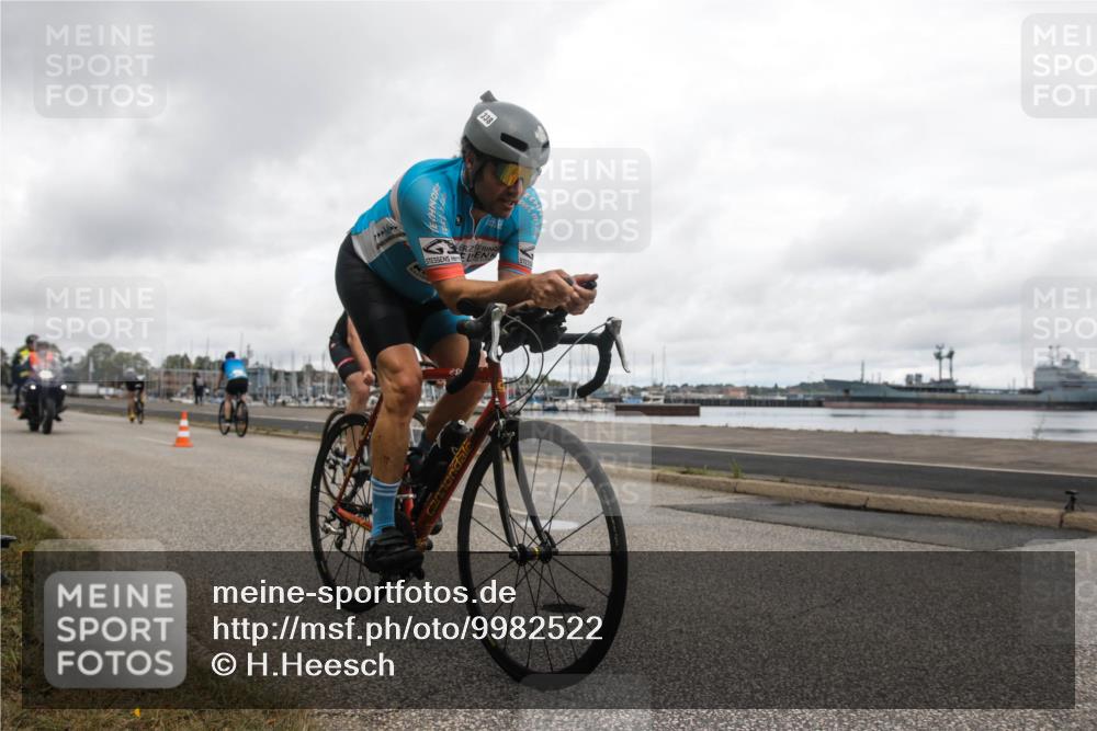 16.08.2026 - KN Förde Triathlon 2026 H.Heesch http://msf.ph/oto/9982522 16.08.2026 11:42:22 Radfahren 393, 395, 408 meine-sportfotos.de