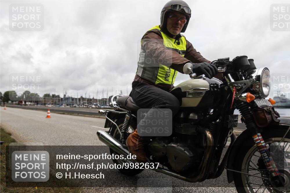 16.08.2026 - KN Förde Triathlon 2026 H.Heesch http://msf.ph/oto/9982637 16.08.2026 12:02:08 Radfahren  meine-sportfotos.de