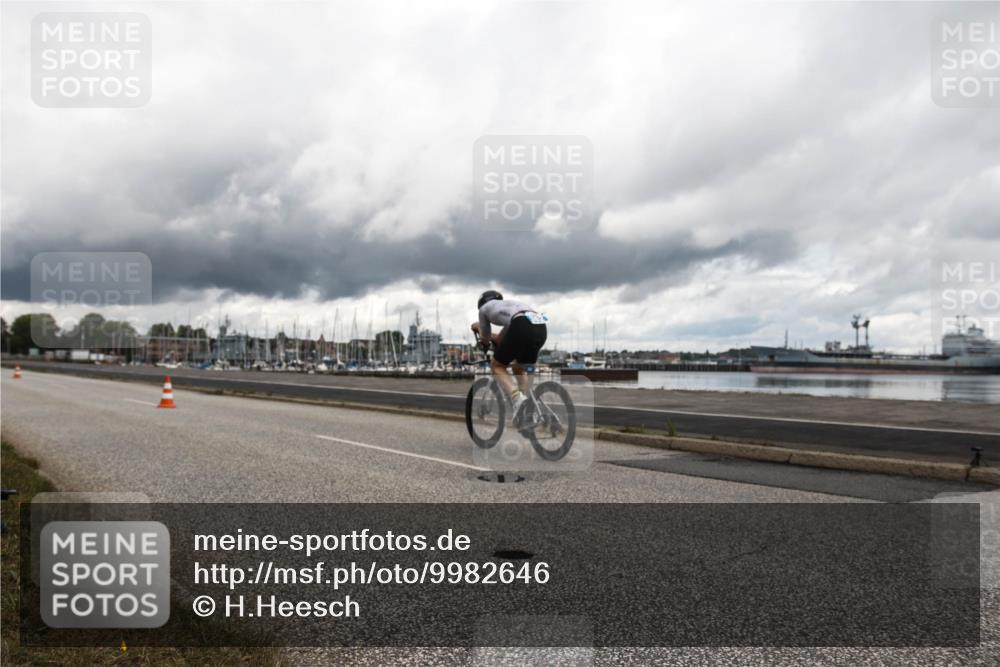 16.08.2026 - KN Förde Triathlon 2026 H.Heesch http://msf.ph/oto/9982646 16.08.2026 12:42:20 Radfahren  meine-sportfotos.de