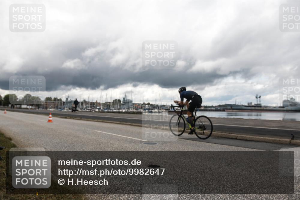 16.08.2026 - KN Förde Triathlon 2026 H.Heesch http://msf.ph/oto/9982647 16.08.2026 12:43:02 Radfahren  meine-sportfotos.de