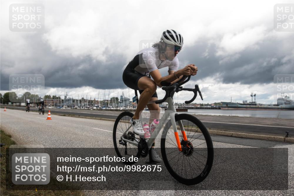 16.08.2026 - KN Förde Triathlon 2026 H.Heesch http://msf.ph/oto/9982675 16.08.2026 12:48:42 Radfahren 506, 514, 523, 525, 526, 547 meine-sportfotos.de