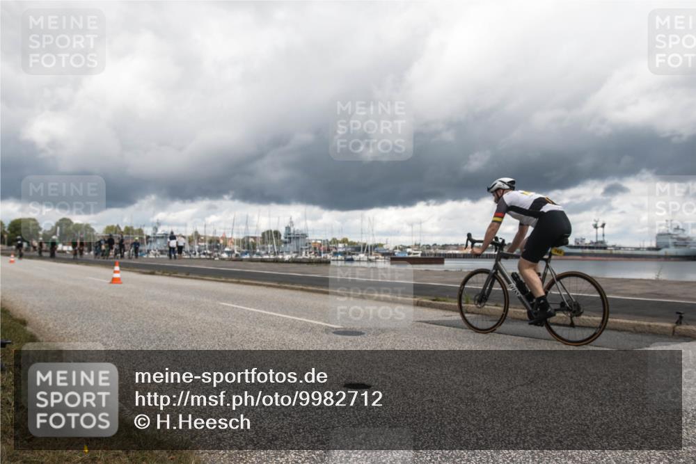 16.08.2026 - KN Förde Triathlon 2026 H.Heesch http://msf.ph/oto/9982712 16.08.2026 12:51:59 Radfahren 510 meine-sportfotos.de