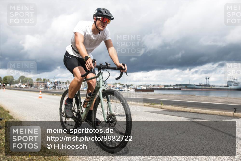 16.08.2026 - KN Förde Triathlon 2026 H.Heesch http://msf.ph/oto/9982722 16.08.2026 12:52:40 Radfahren 533, 555, 558 meine-sportfotos.de