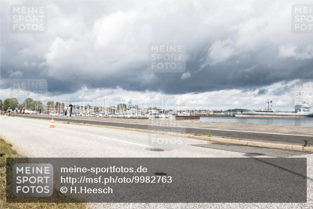16.08.2026 - KN Förde Triathlon 2026 H.Heesch http://msf.ph/oto/9982763 16.08.2026 12:53:13 Radfahren 561, 701 meine-sportfotos.de
