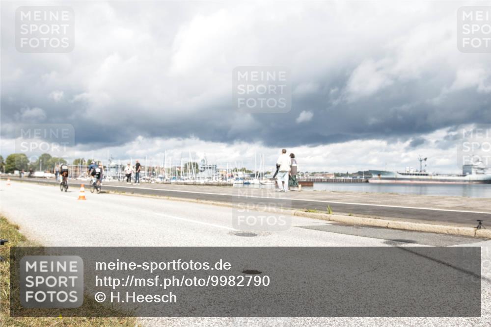 16.08.2026 - KN Förde Triathlon 2026 H.Heesch http://msf.ph/oto/9982790 16.08.2026 12:53:33 Radfahren 544, 575 meine-sportfotos.de