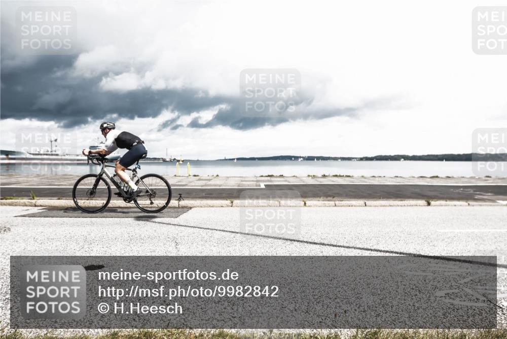 16.08.2026 - KN Förde Triathlon 2026 H.Heesch http://msf.ph/oto/9982842 16.08.2026 12:54:55 Radfahren 504, 565, 566 meine-sportfotos.de