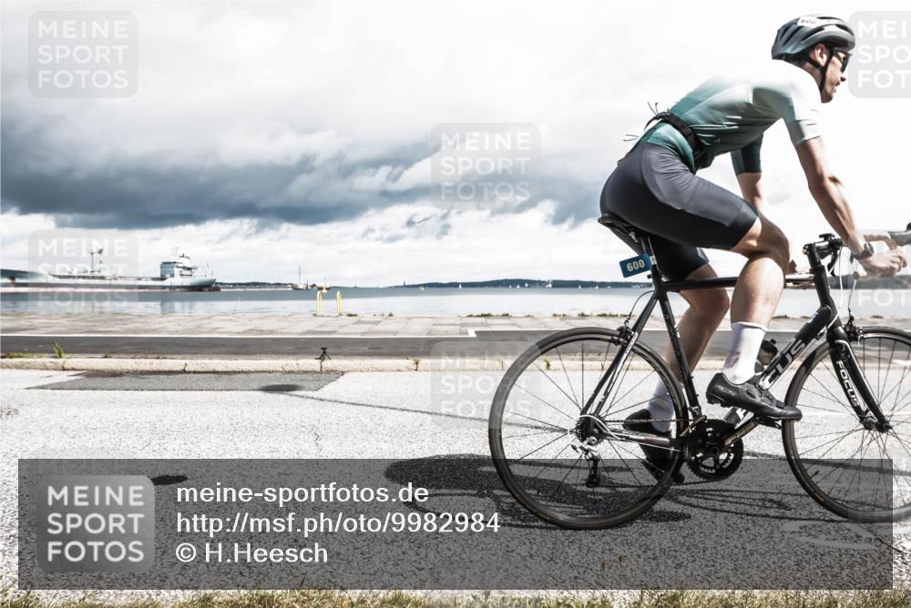 16.08.2026 - KN Förde Triathlon 2026 H.Heesch http://msf.ph/oto/9982984 16.08.2026 12:58:31 Radfahren 540, 547, 572, 596, 600, 704, 716 meine-sportfotos.de