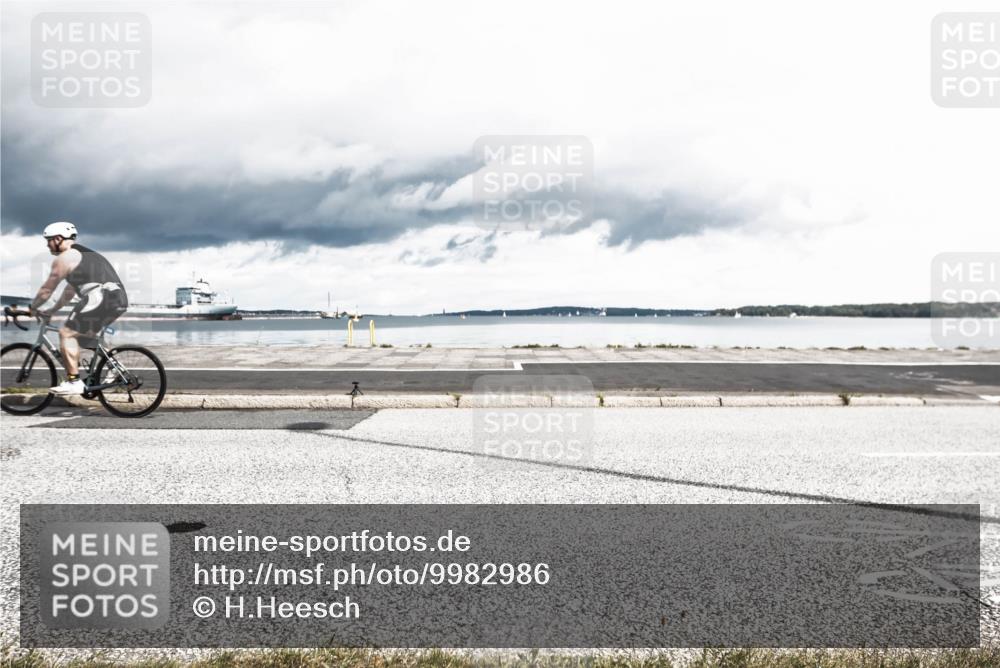 16.08.2026 - KN Förde Triathlon 2026 H.Heesch http://msf.ph/oto/9982986 16.08.2026 12:58:33 Radfahren 540, 547, 572, 596, 600, 704, 714 meine-sportfotos.de