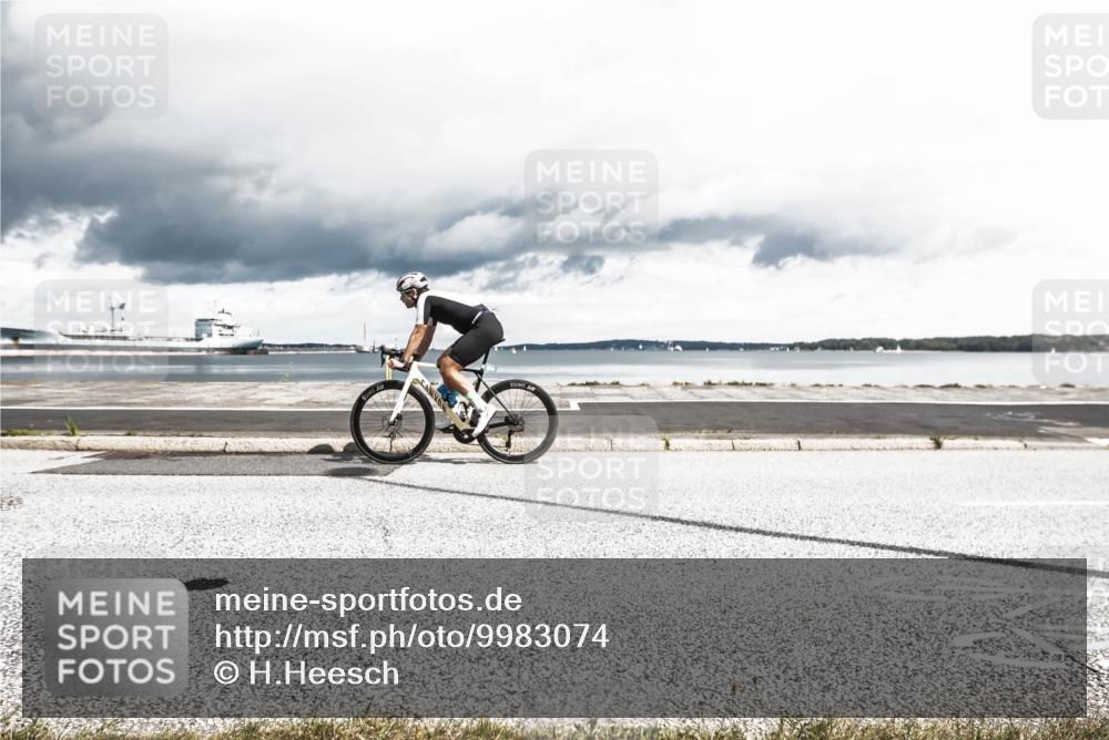 16.08.2026 - KN Förde Triathlon 2026 H.Heesch http://msf.ph/oto/9983074 16.08.2026 13:00:12 Radfahren 559 meine-sportfotos.de