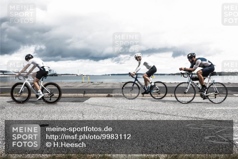 16.08.2026 - KN Förde Triathlon 2026 H.Heesch http://msf.ph/oto/9983112 16.08.2026 13:01:18 Radfahren 549, 574, 726, 739 meine-sportfotos.de