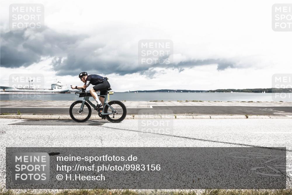 16.08.2026 - KN Förde Triathlon 2026 H.Heesch http://msf.ph/oto/9983156 16.08.2026 13:01:53 Radfahren 532, 598, 719, 730, 733, 738 meine-sportfotos.de