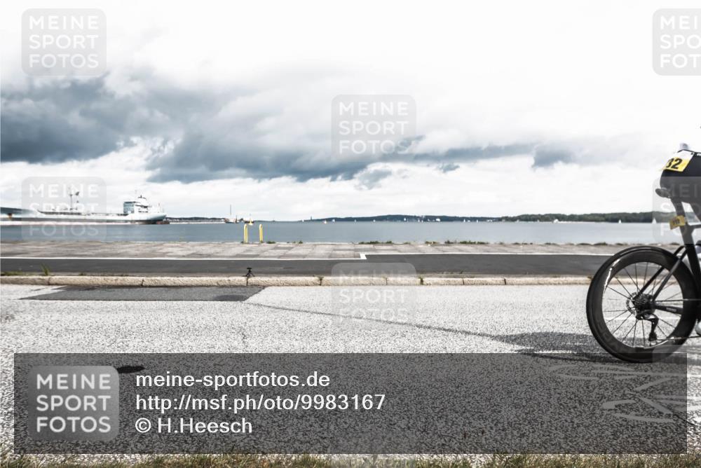 16.08.2026 - KN Förde Triathlon 2026 H.Heesch http://msf.ph/oto/9983167 16.08.2026 13:02:21 Radfahren 553, 555, 558, 559, 732, 742 meine-sportfotos.de