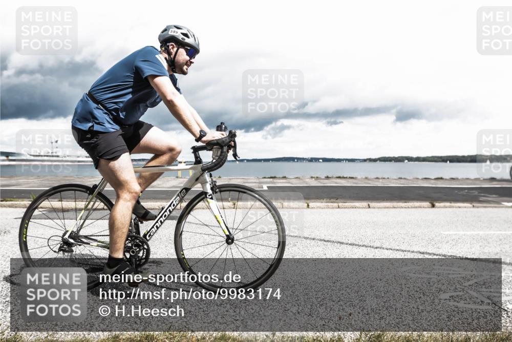 16.08.2026 - KN Förde Triathlon 2026 H.Heesch http://msf.ph/oto/9983174 16.08.2026 13:02:39 Radfahren 502, 505, 557, 599, 707 meine-sportfotos.de