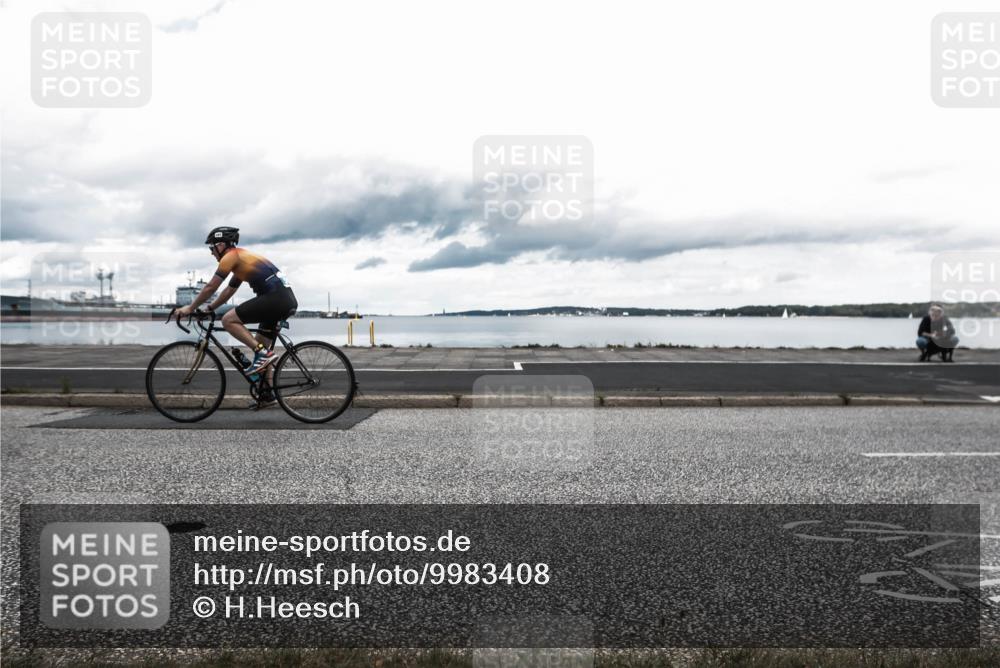 16.08.2026 - KN Förde Triathlon 2026 H.Heesch http://msf.ph/oto/9983408 16.08.2026 13:07:39 Radfahren 524, 592, 711 meine-sportfotos.de