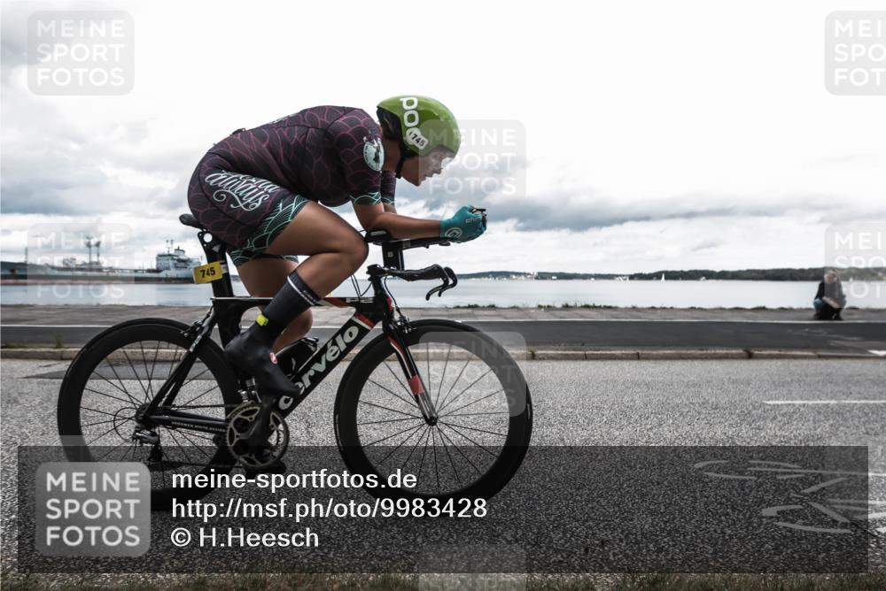 16.08.2026 - KN Förde Triathlon 2026 H.Heesch http://msf.ph/oto/9983428 16.08.2026 13:08:22 Radfahren 541, 584, 590, 602, 607, 612, 722, 745 meine-sportfotos.de