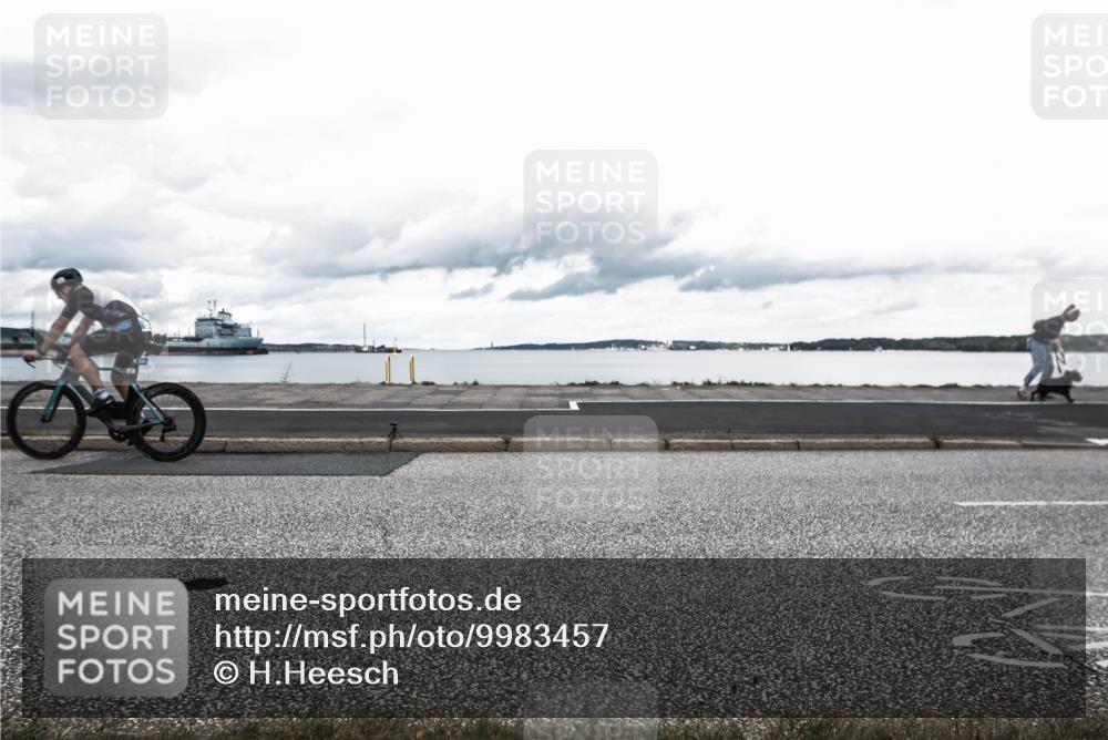 16.08.2026 - KN Förde Triathlon 2026 H.Heesch http://msf.ph/oto/9983457 16.08.2026 13:09:18 Radfahren 557, 558, 559, 578, 729, 737 meine-sportfotos.de
