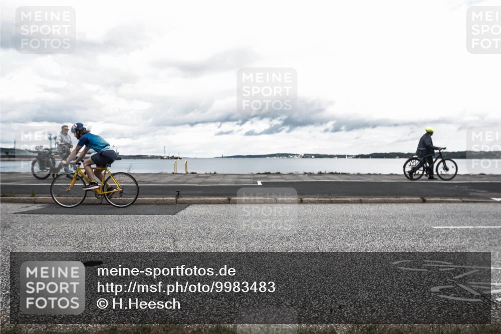 16.08.2026 - KN Förde Triathlon 2026 H.Heesch http://msf.ph/oto/9983483 16.08.2026 13:10:12 Radfahren 594, 710, 718, 732 meine-sportfotos.de