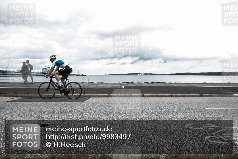 16.08.2026 - KN Förde Triathlon 2026 H.Heesch http://msf.ph/oto/9983497 16.08.2026 13:10:50 Radfahren 590, 602, 607, 722, 733, 747 meine-sportfotos.de