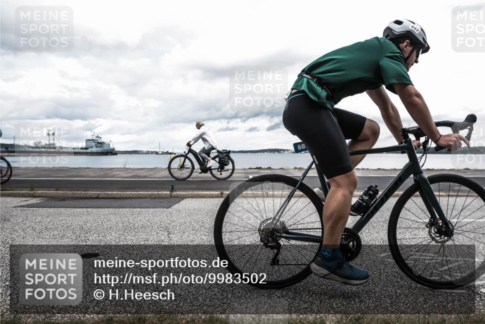 16.08.2026 - KN Förde Triathlon 2026 H.Heesch http://msf.ph/oto/9983502 16.08.2026 13:10:54 Radfahren 590, 602, 607, 722 meine-sportfotos.de