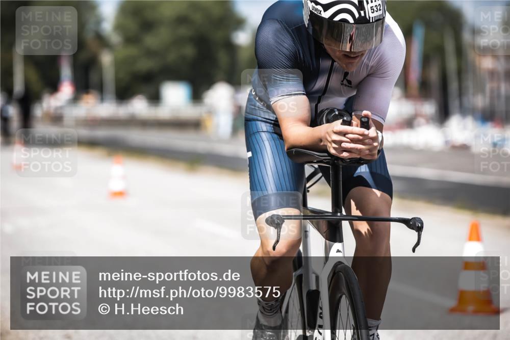 16.08.2026 - KN Förde Triathlon 2026 H.Heesch http://msf.ph/oto/9983575 16.08.2026 12:54:51 Radfahren 532, 565, 566 meine-sportfotos.de