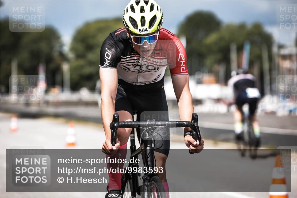 16.08.2026 - KN Förde Triathlon 2026 H.Heesch http://msf.ph/oto/9983593 16.08.2026 12:54:58 Radfahren 504, 565, 721 meine-sportfotos.de