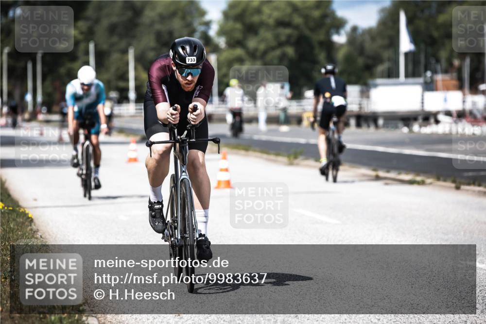 16.08.2026 - KN Förde Triathlon 2026 H.Heesch http://msf.ph/oto/9983637 16.08.2026 12:55:11 Radfahren 523, 705, 706, 733 meine-sportfotos.de