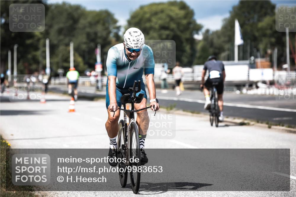 16.08.2026 - KN Förde Triathlon 2026 H.Heesch http://msf.ph/oto/9983653 16.08.2026 12:55:12 Radfahren 705, 706, 711, 733 meine-sportfotos.de