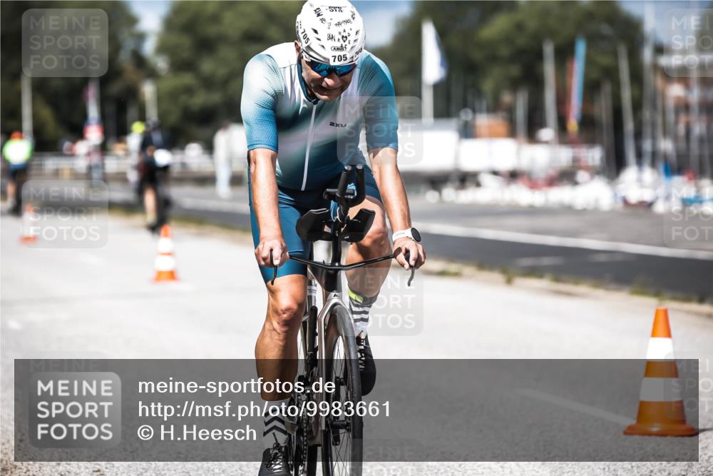 16.08.2026 - KN Förde Triathlon 2026 H.Heesch http://msf.ph/oto/9983661 16.08.2026 12:55:13 Radfahren 705, 706, 711, 733 meine-sportfotos.de