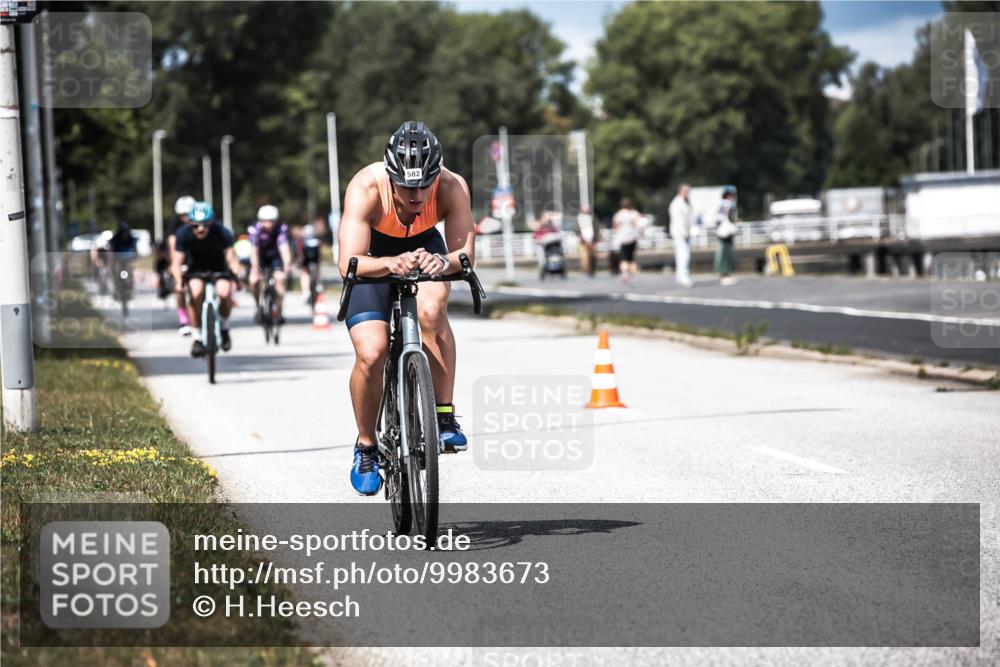 16.08.2026 - KN Förde Triathlon 2026 H.Heesch http://msf.ph/oto/9983673 16.08.2026 12:55:20 Radfahren 502, 514, 572, 587, 711 meine-sportfotos.de