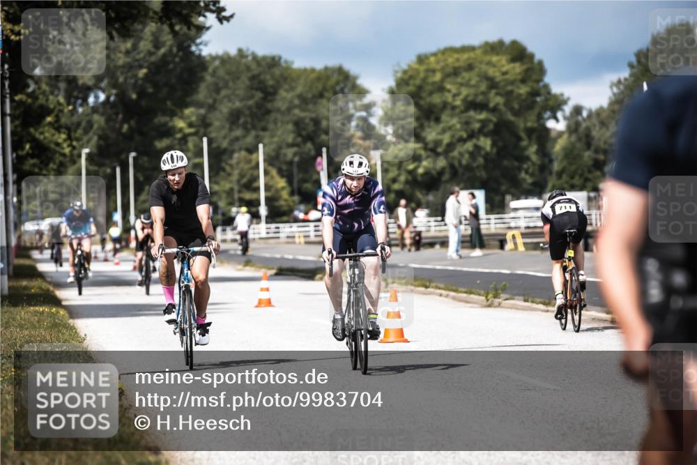 16.08.2026 - KN Förde Triathlon 2026 H.Heesch http://msf.ph/oto/9983704 16.08.2026 12:55:24 Radfahren 502, 546, 572, 587, 719, 720 meine-sportfotos.de