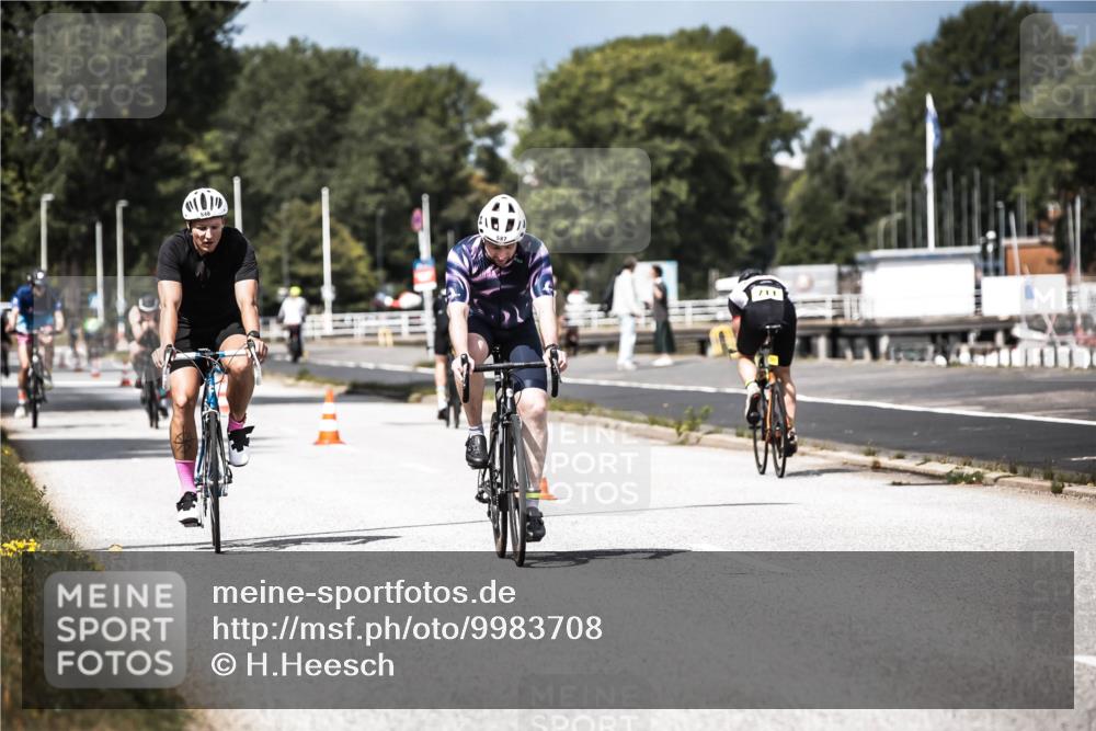16.08.2026 - KN Förde Triathlon 2026 H.Heesch http://msf.ph/oto/9983708 16.08.2026 12:55:24 Radfahren 502, 546, 572, 587, 719, 720 meine-sportfotos.de