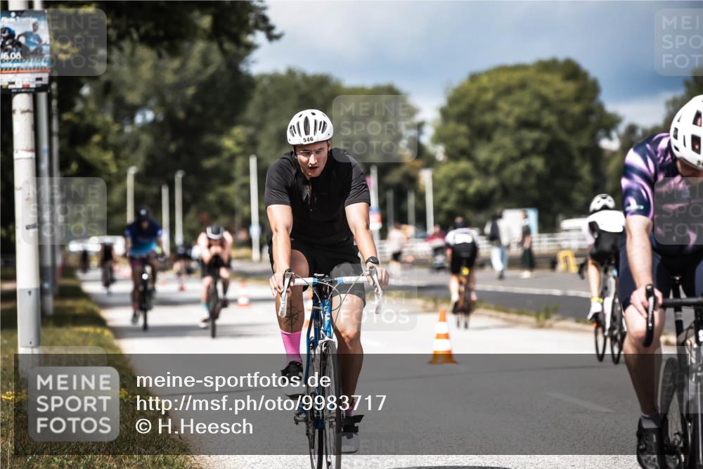 16.08.2026 - KN Förde Triathlon 2026 H.Heesch http://msf.ph/oto/9983717 16.08.2026 12:55:25 Radfahren 546, 572, 587, 719, 720 meine-sportfotos.de