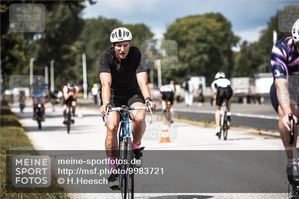 16.08.2026 - KN Förde Triathlon 2026 H.Heesch http://msf.ph/oto/9983721 16.08.2026 12:55:25 Radfahren 546, 572, 587, 719, 720 meine-sportfotos.de