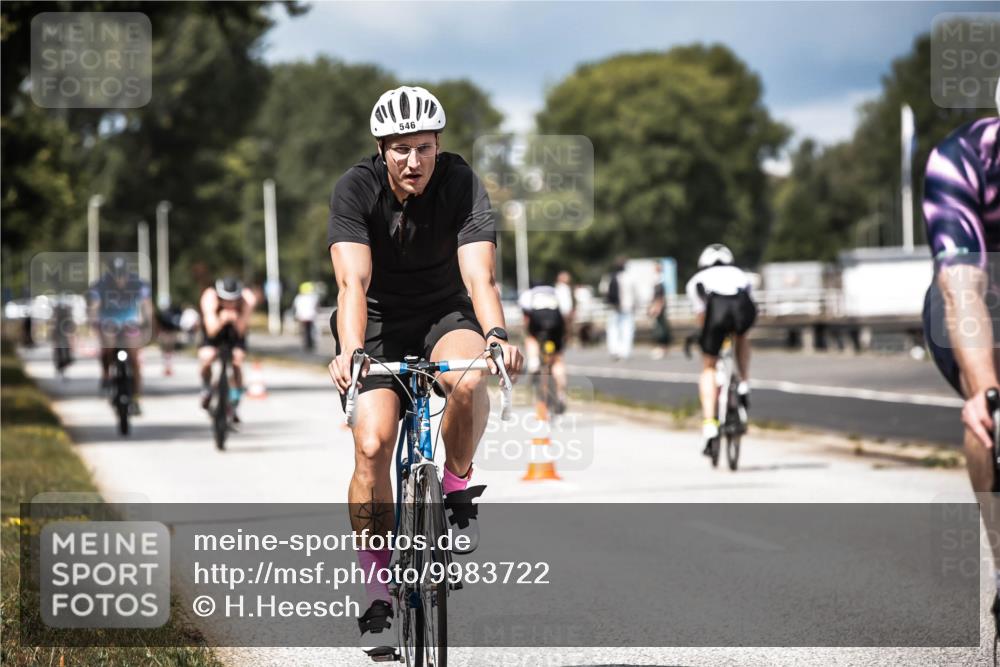16.08.2026 - KN Förde Triathlon 2026 H.Heesch http://msf.ph/oto/9983722 16.08.2026 12:55:25 Radfahren 546, 572, 587, 719, 720 meine-sportfotos.de