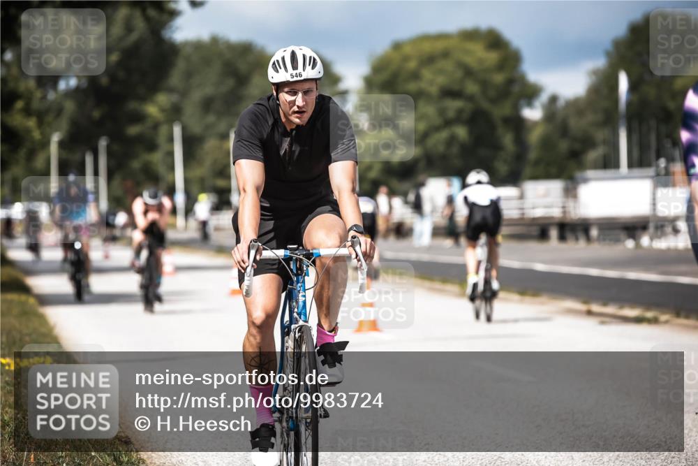 16.08.2026 - KN Förde Triathlon 2026 H.Heesch http://msf.ph/oto/9983724 16.08.2026 12:55:26 Radfahren 546, 572, 580, 587, 719, 720 meine-sportfotos.de