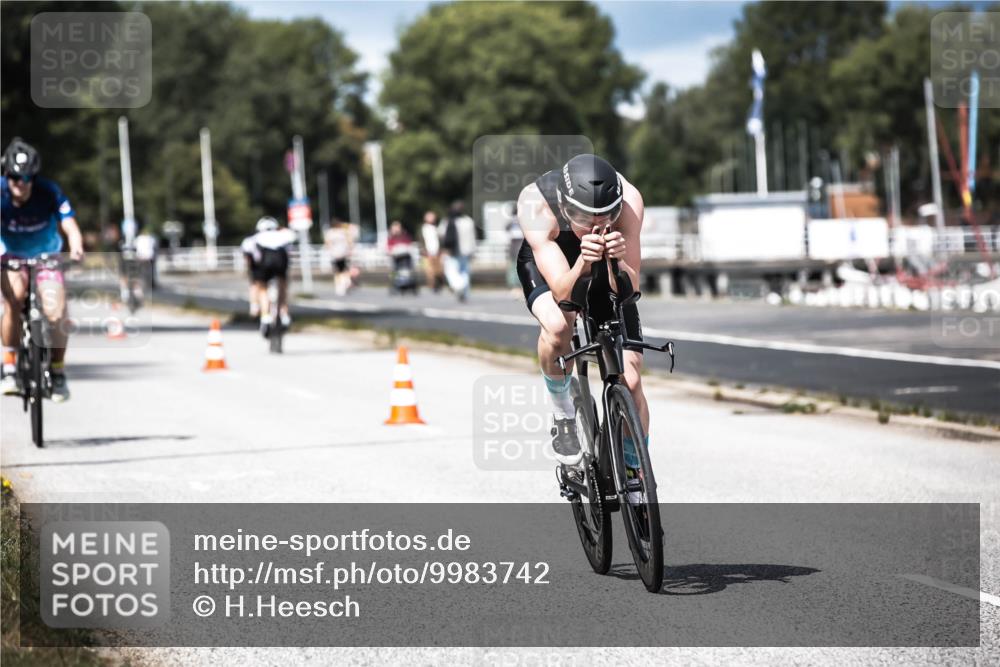 16.08.2026 - KN Förde Triathlon 2026 H.Heesch http://msf.ph/oto/9983742 16.08.2026 12:55:28 Radfahren 546, 580, 587, 719, 720 meine-sportfotos.de