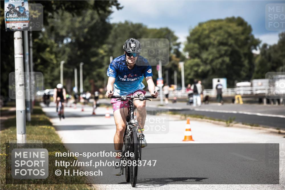16.08.2026 - KN Förde Triathlon 2026 H.Heesch http://msf.ph/oto/9983747 16.08.2026 12:55:29 Radfahren 546, 580, 719, 720 meine-sportfotos.de