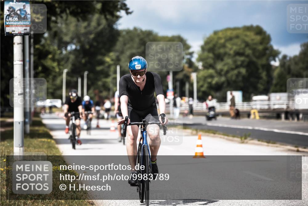 16.08.2026 - KN Förde Triathlon 2026 H.Heesch http://msf.ph/oto/9983789 16.08.2026 12:55:47 Radfahren 513, 517, 561, 562 meine-sportfotos.de