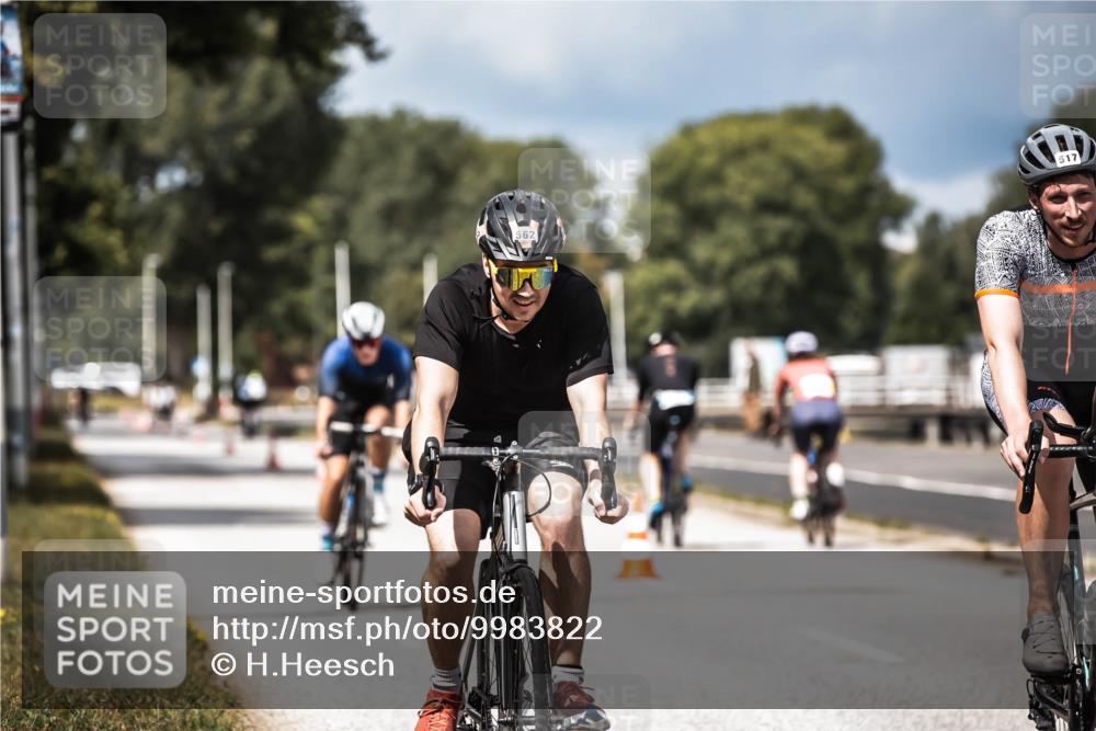 16.08.2026 - KN Förde Triathlon 2026 H.Heesch http://msf.ph/oto/9983822 16.08.2026 12:55:51 Radfahren 517, 561, 562, 569, 740 meine-sportfotos.de
