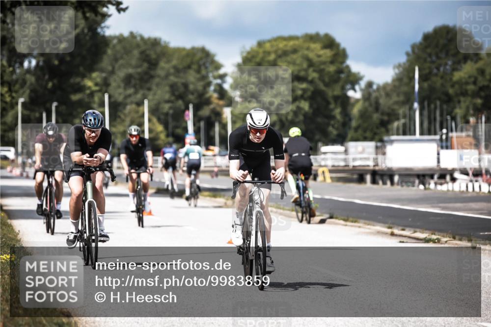 16.08.2026 - KN Förde Triathlon 2026 H.Heesch http://msf.ph/oto/9983859 16.08.2026 12:56:10 Radfahren 512, 567, 573, 585 meine-sportfotos.de