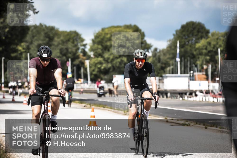 16.08.2026 - KN Förde Triathlon 2026 H.Heesch http://msf.ph/oto/9983874 16.08.2026 12:56:12 Radfahren 512, 567, 573, 585 meine-sportfotos.de